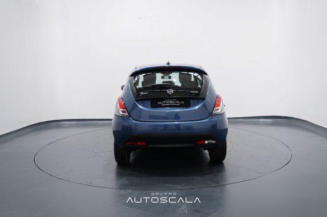 LANCIA Ypsilon 1.0 FireFly 5 porte S&S Hybrid Silver Plus