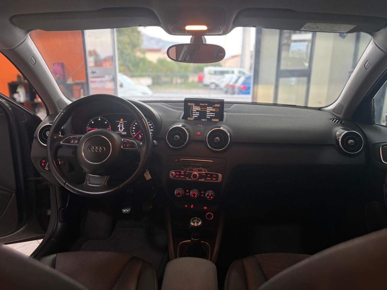 Audi A1 SPB 1.6 TDI 116 CV Sport ok neopatentati