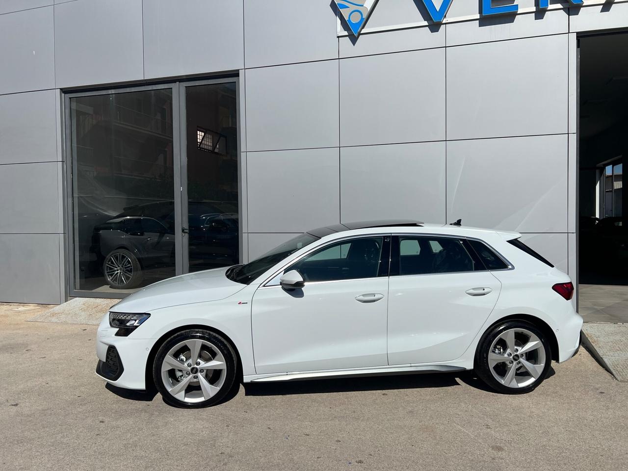 Audi A3 SPB 35 Sline possibilità noleggio no scoring