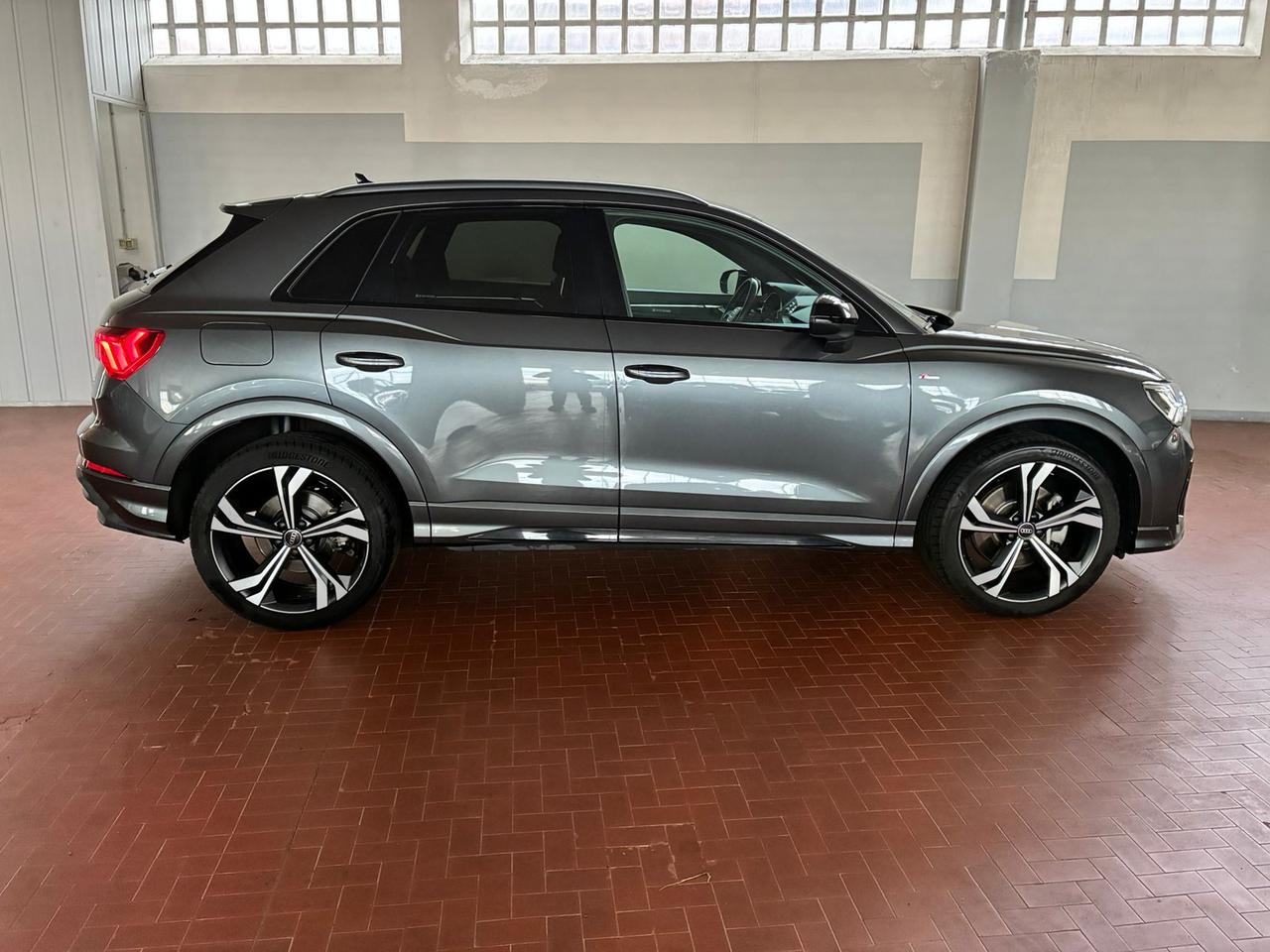 Audi Q3 40 2.0 tdi s line edition quattro 200cv s-tronic