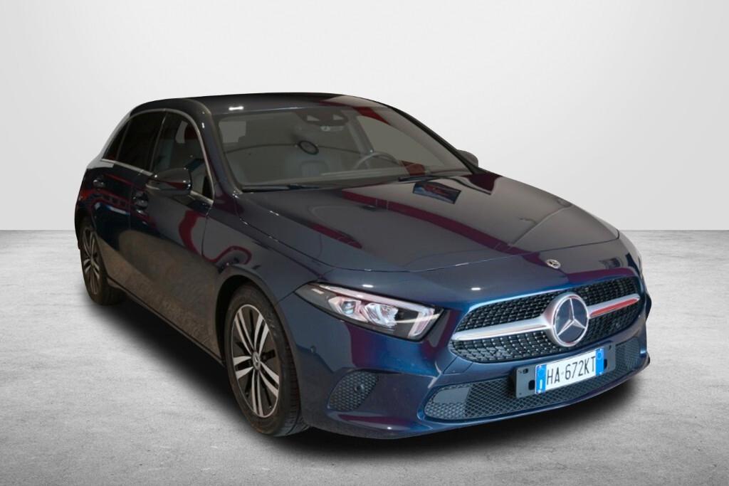MERCEDES-BENZ A 180D 116CV 6M. SPORT ( FARI LED - AMBIENT LIGHTS - CRUISE - PELLE - NAVI PREMIUM - PARK ASSIST - TELECAMERA POST. - CERCHI 17 )