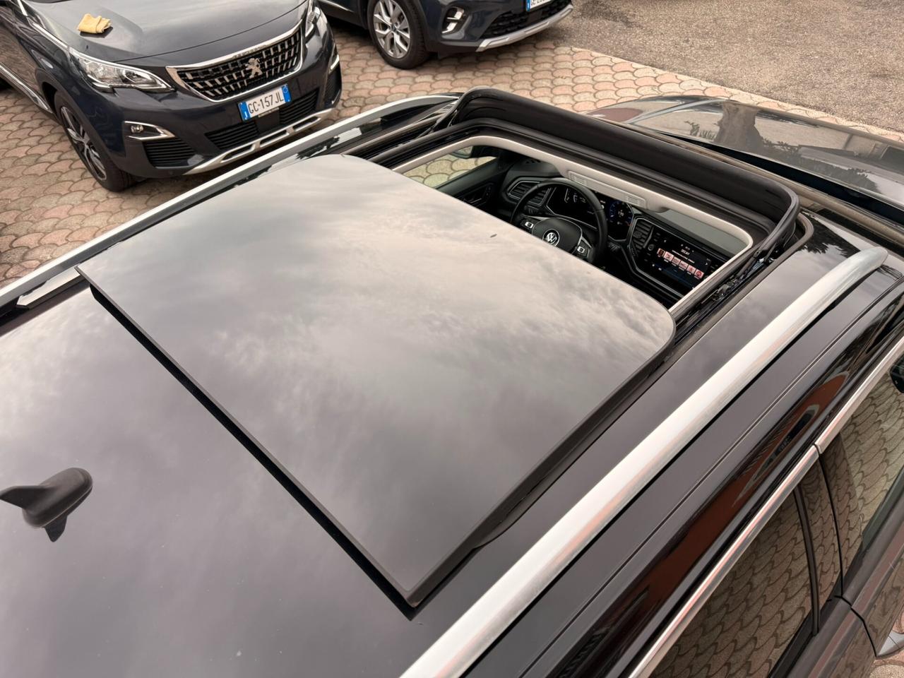 Volkswagen T-Roc 1.6 TDi 116CV Adv. TETTO APR. - 2019
