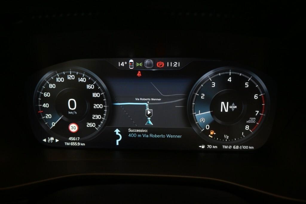 VOLVO XC40 1.5 T2 129CV 6M. MOMENTUM CORE ( FARI LED - COCKPIT - CRUISE - NAVI - MIRROR - PDC - TELECAMERA POST. )