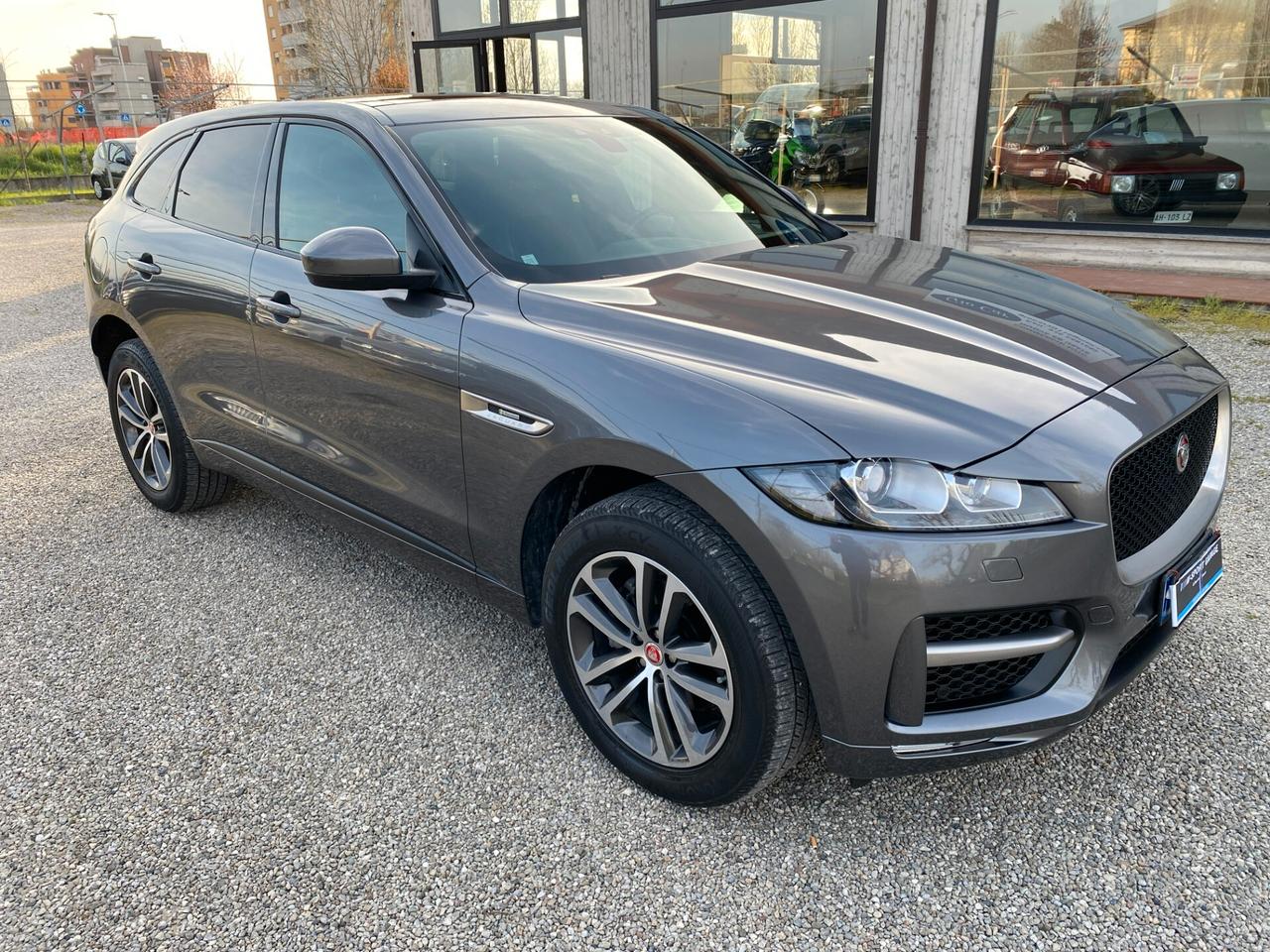 Jaguar F-Pace 2.0 D 180 CV AWD aut. R-Sport MY 18