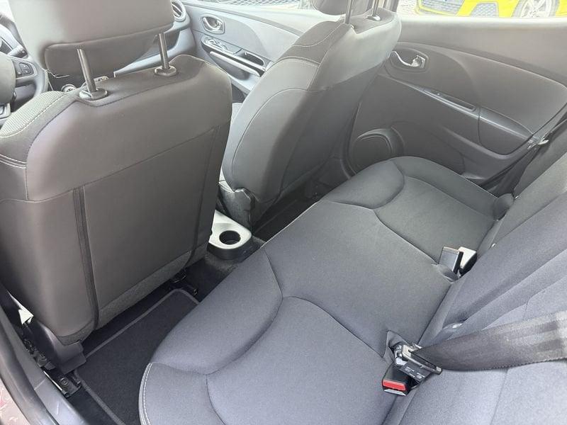 Renault Clio Clio 5p 1.2 Costume National DUEL 75cv FULL OPTIONAL
