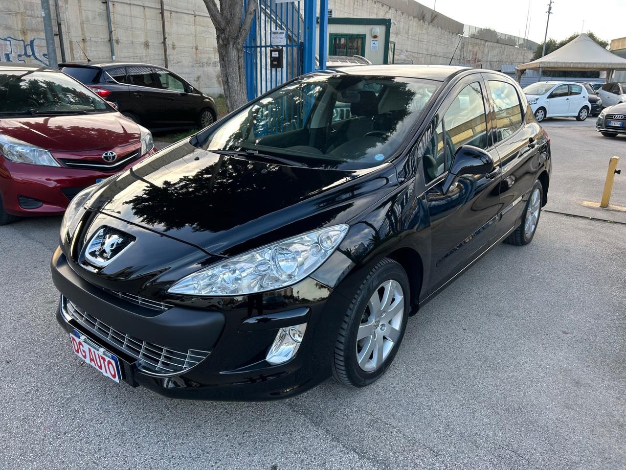 Peugeot 308 1.6 HDi 90CV 5p. 2009 100.000 km