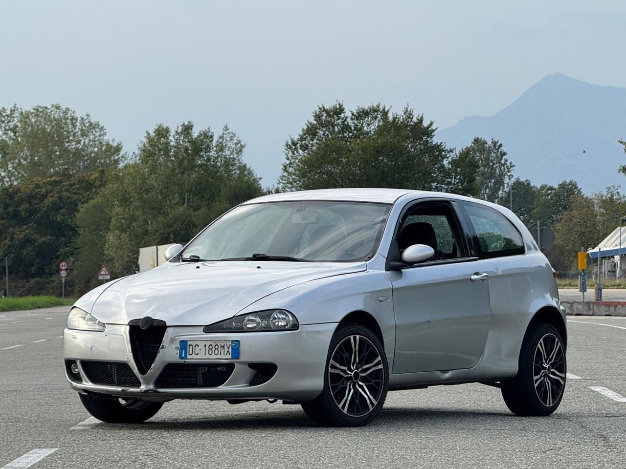 Alfa Romeo 147 1.9 JTD (120) 3 porte Distinctive Ex 120 oltre 200 CV
