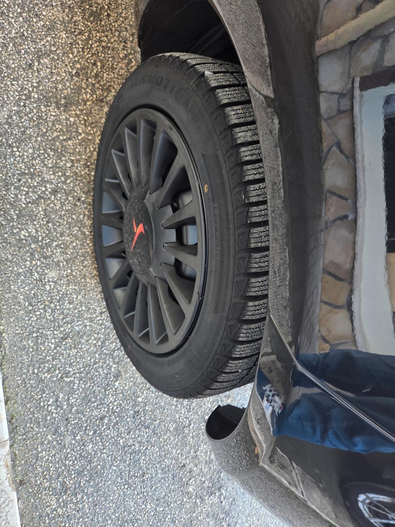 LANCIA YPSILON 1.2 BENZINA 70 CV GPL KM 99000 CERTIFICATI