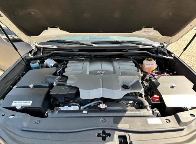 TOYOTA Land Cruiser 200 TROJAN BLINDATO VPAM BRV VR7