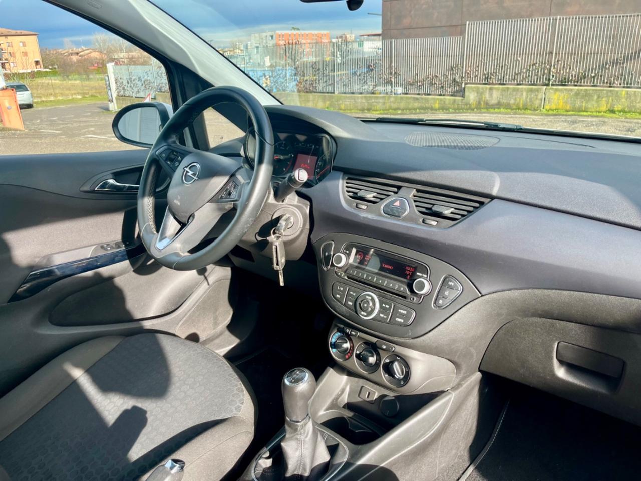 Opel Corsa 1.4GPL 122.000km 2017 per neopatentati