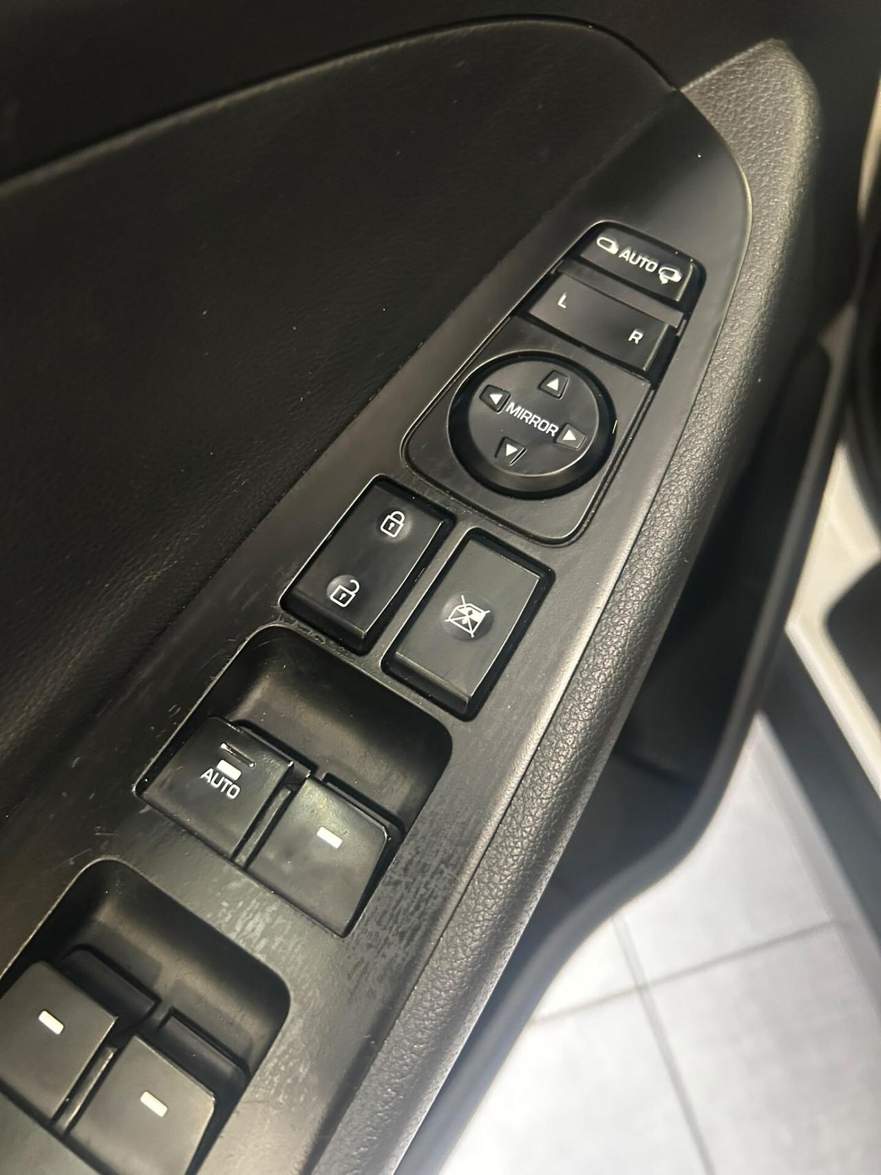 Hyundai Tucson 1.7 CRDi DCT SOUND EDITION - 2017