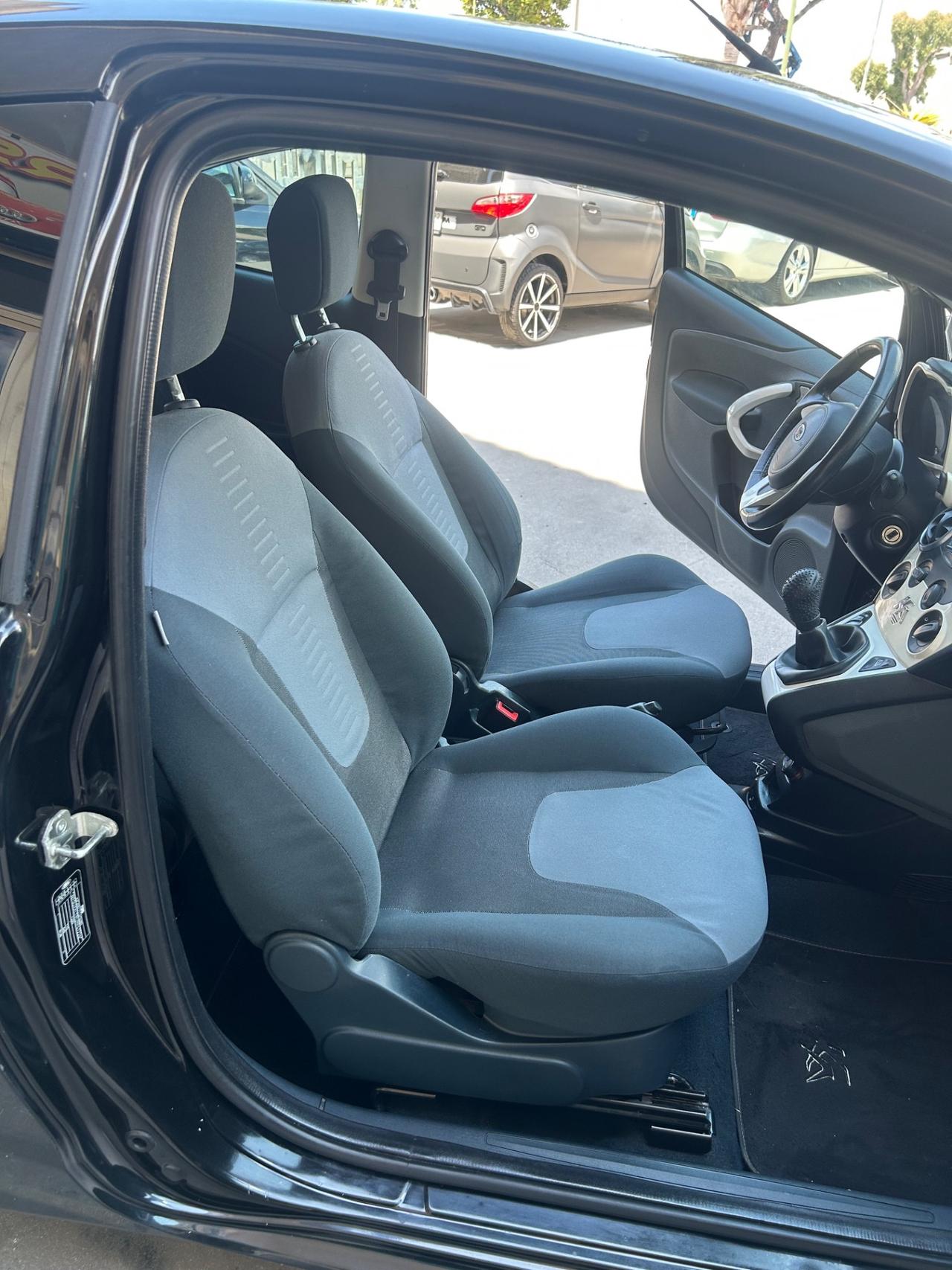 Ford Ka 1.2 8V 69CV Titanium