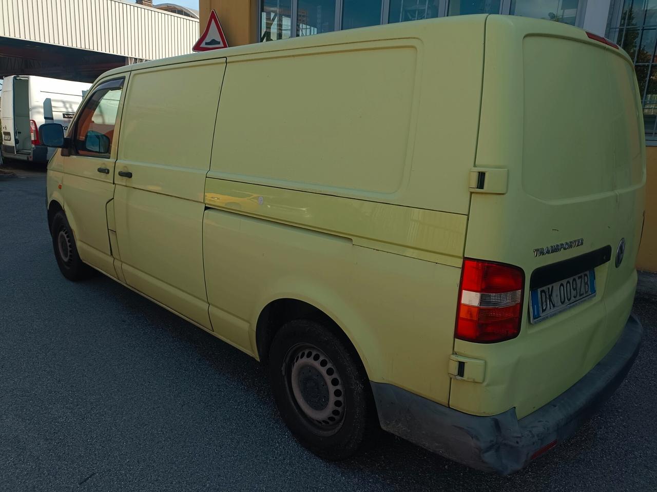 Volkswagen Transporter 2.5 TDI/130CV Furgone