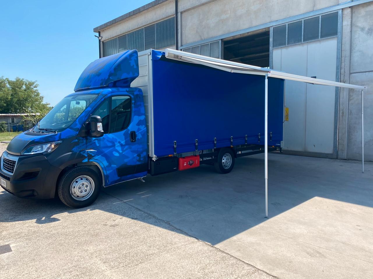 Allestimento trasporto auto coperto carroattrezzi