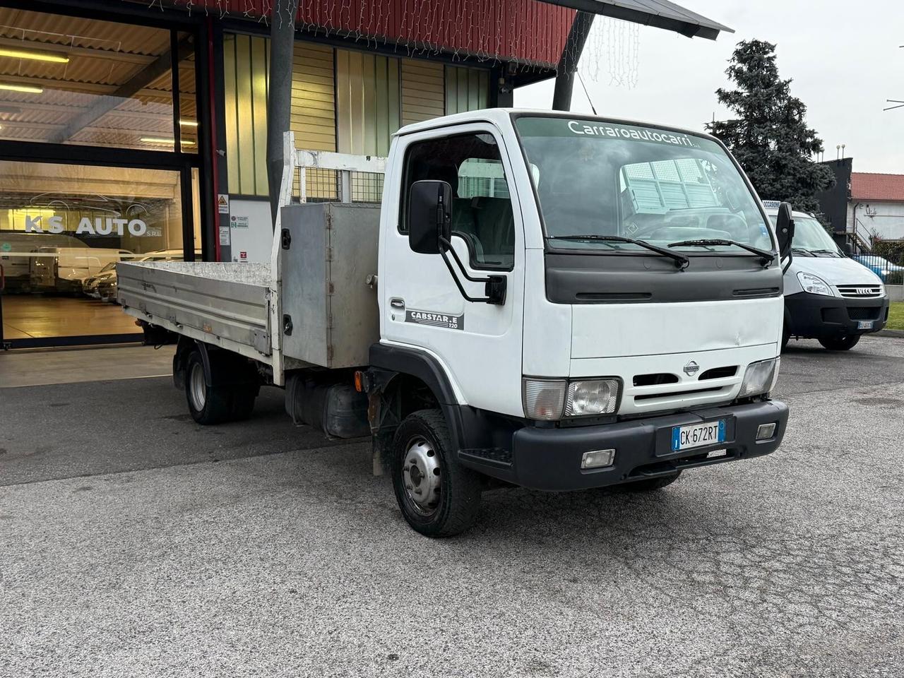 NISSAN Cabstar .35 3.0 Tdi 120 CV CASSONE FISSO