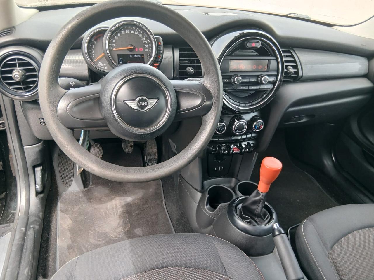 Mini 1.5 Cooper D Business XL
