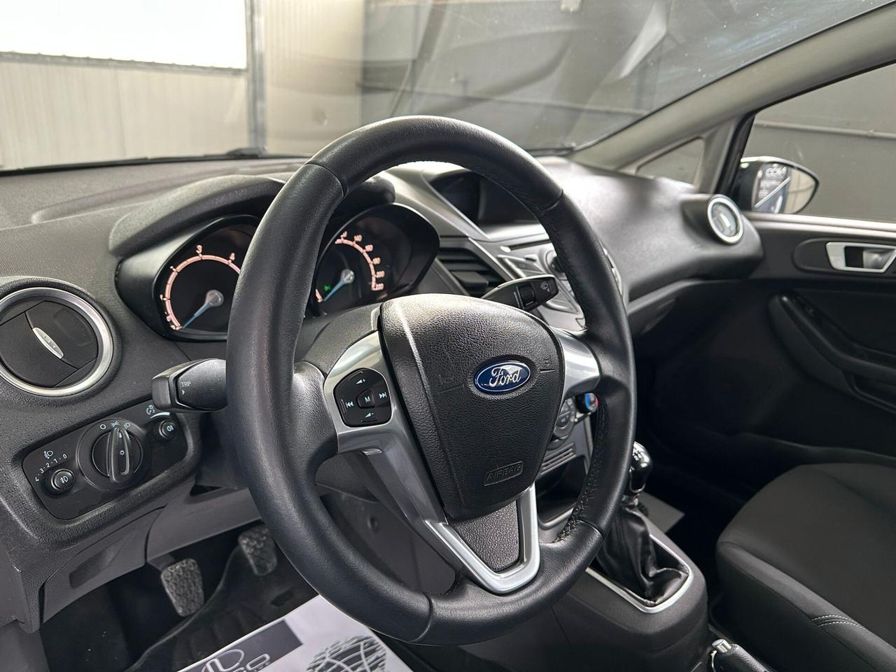 Ford Fiesta 1.5 TDCi 75CV 5 porte Titanium