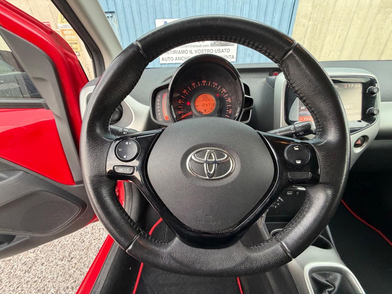 Toyota Aygo 1.0 VVT-i 69 CV 5 porte x-cool TSS