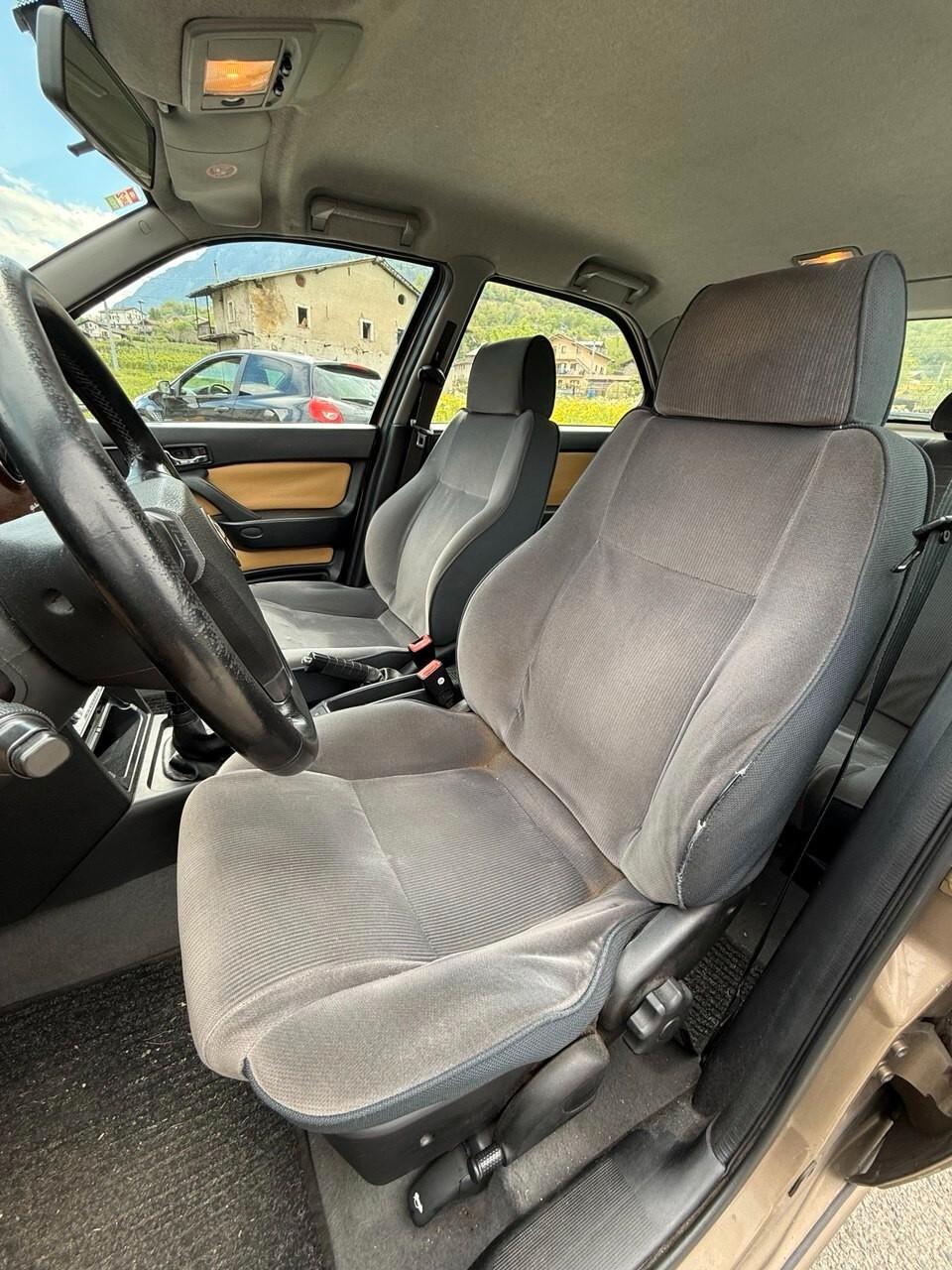Alfa Romeo 146 1.6i 16V Twin Spark cat L