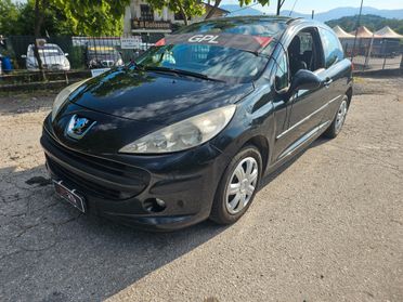 Peugeot 207 1.4 GPL DI SERIE NEOPATENTATI