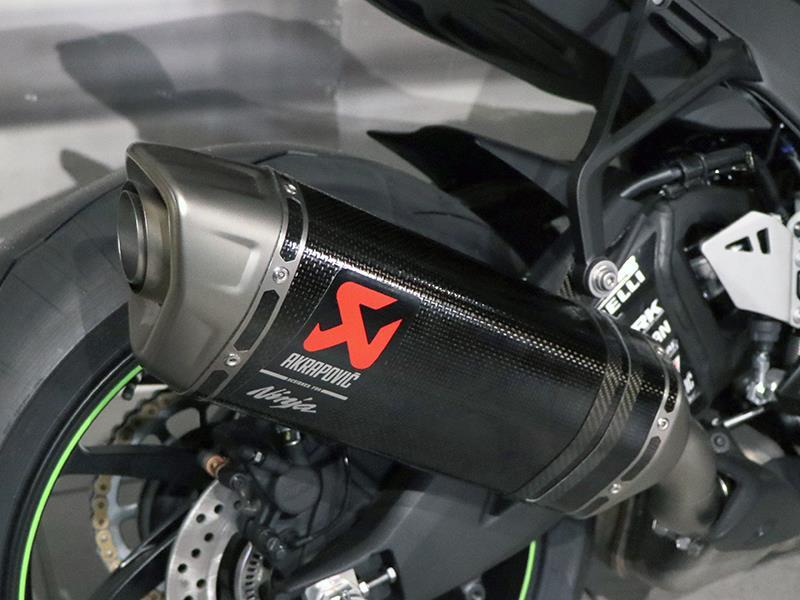 Kawasaki Ninja 1000 ZX-10RR Winter Test