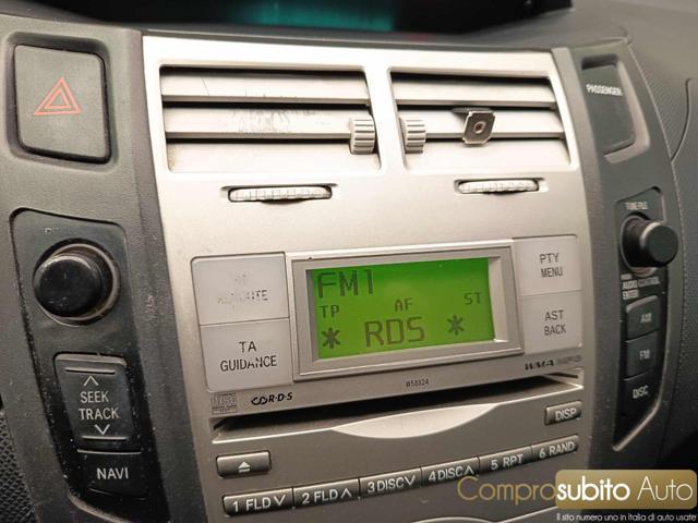 TOYOTA Yaris 1.0 5 porte