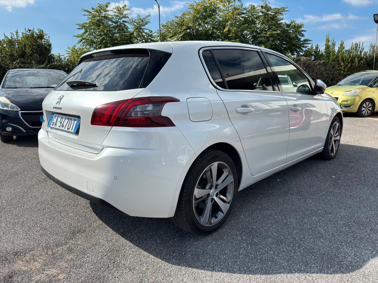 Peugeot 308 BlueHDi 130 S&S EAT6 Allure