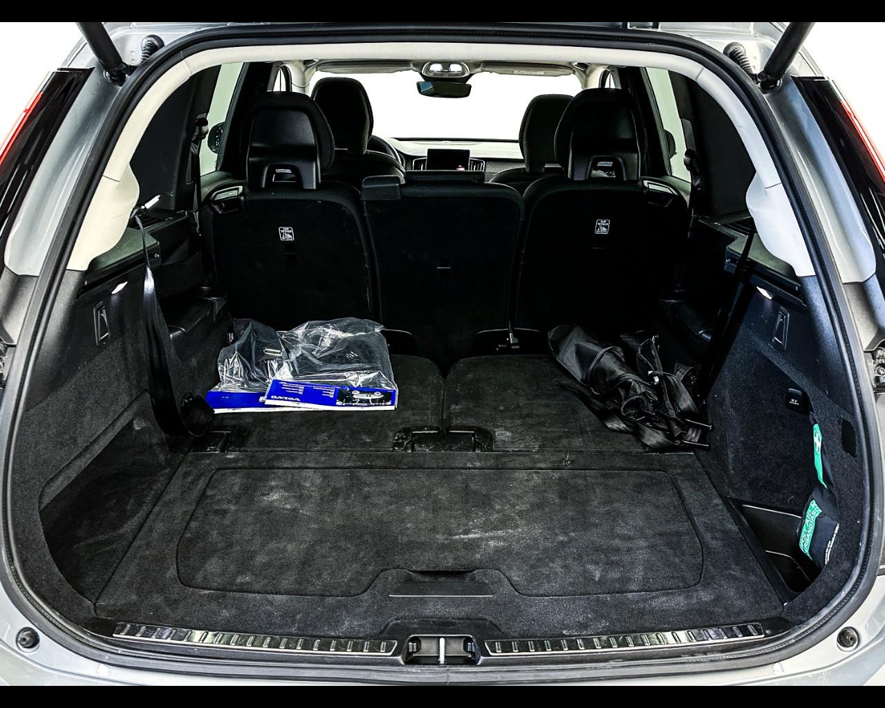 VOLVO XC90 B5 AWD automatico 7 posti Plus Bright