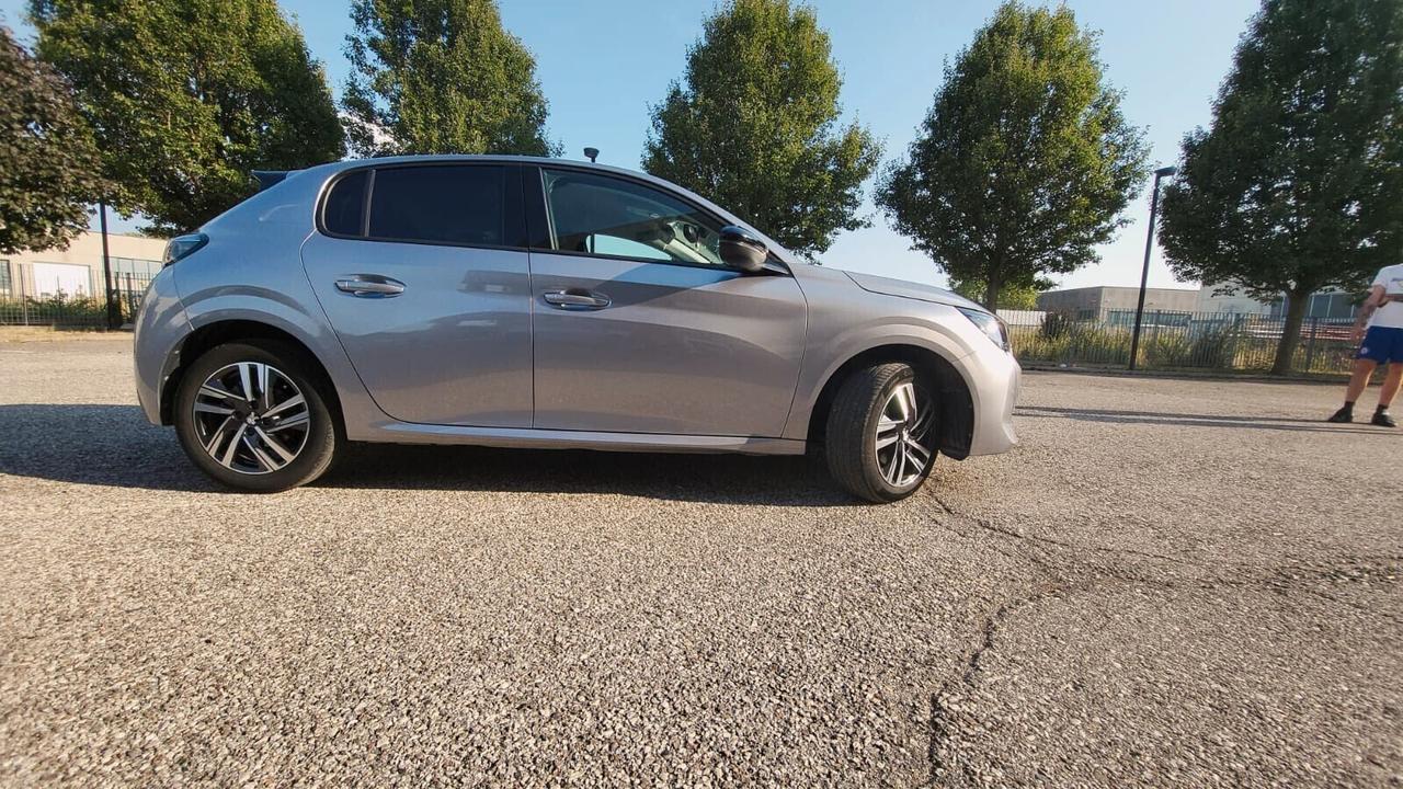 Peugeot 208 PureTech 100 Stop&Start EAT8 5 porte Allure-COME NUOVA POCHISSIMI KM SOLO 37000