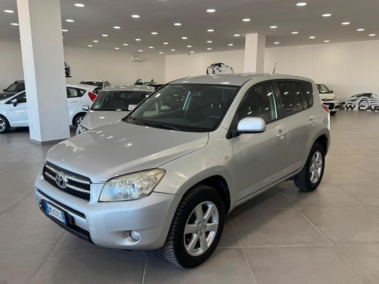 Toyota RAV 4 RAV4 2.2 D-4D 136 CV DPF Luxury