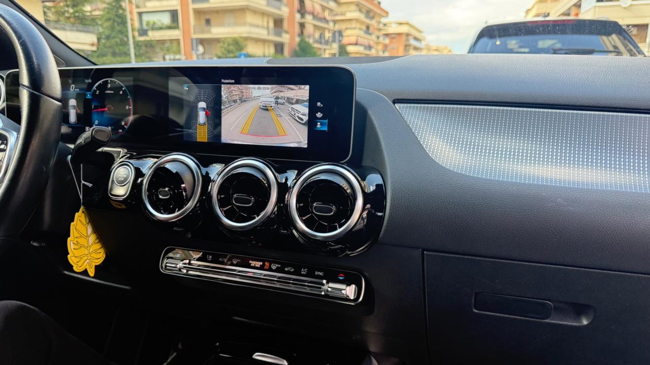 Mercedes-benz GLA 200 GLA 200 d Automatic 4Matic Sport Plus LED NAVI KAMERA PELLE CERCHI 18 PDC BLUETOOTH