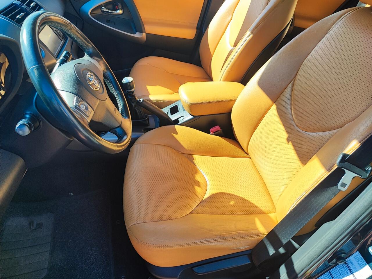 Toyota RAV4 2.2 D-4D 136CV Luxury- GancioTraino