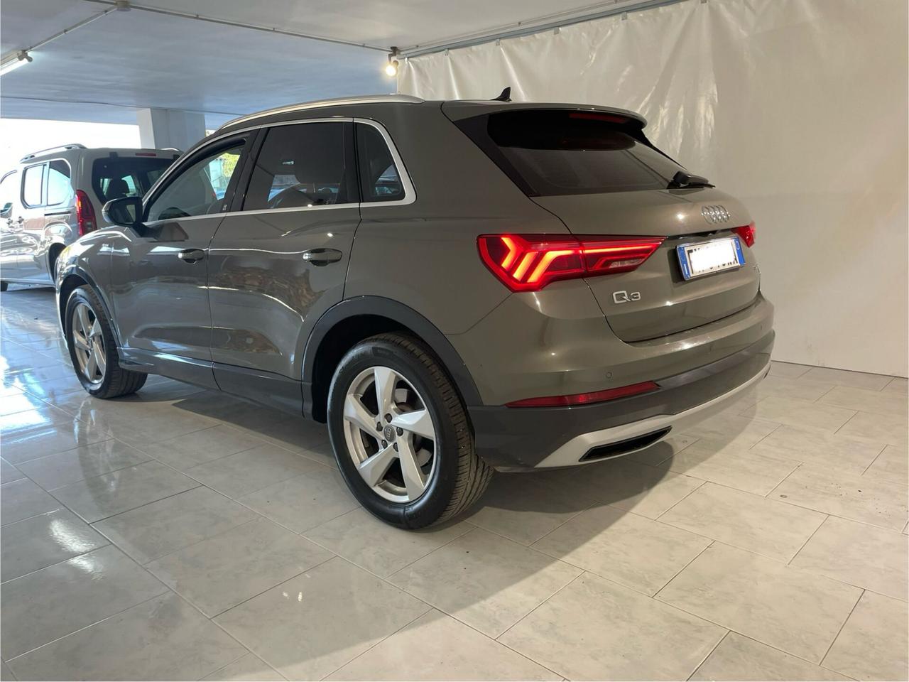 AUDI Q3 2.0 TDI 150 CV S-TRONIC S LINE EDITION