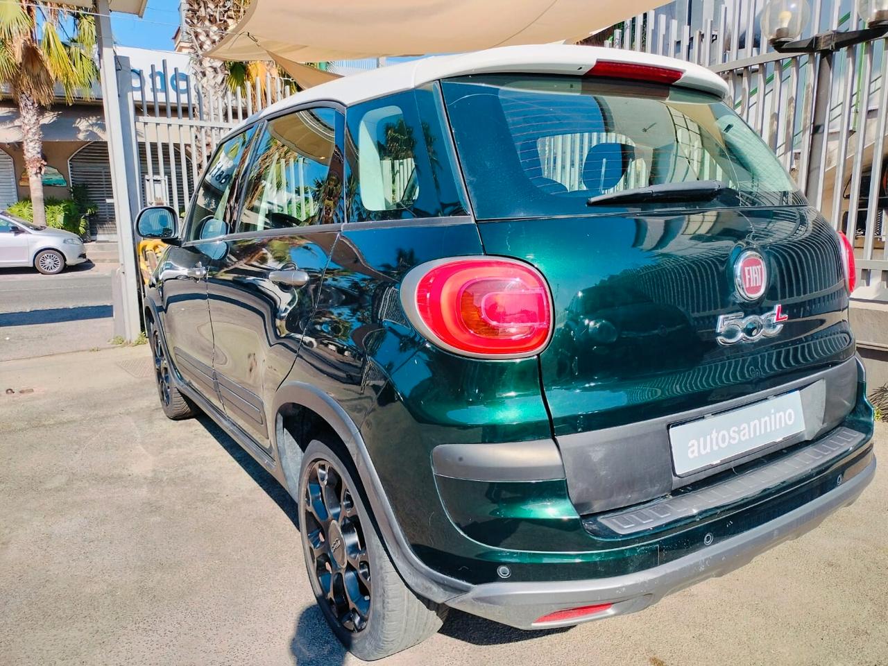 Fiat 500L 1.3 Multijet 95 CV Cross 11/2020 Verde Tetto BiancoCerchi Total black Retrocamera sensori post.