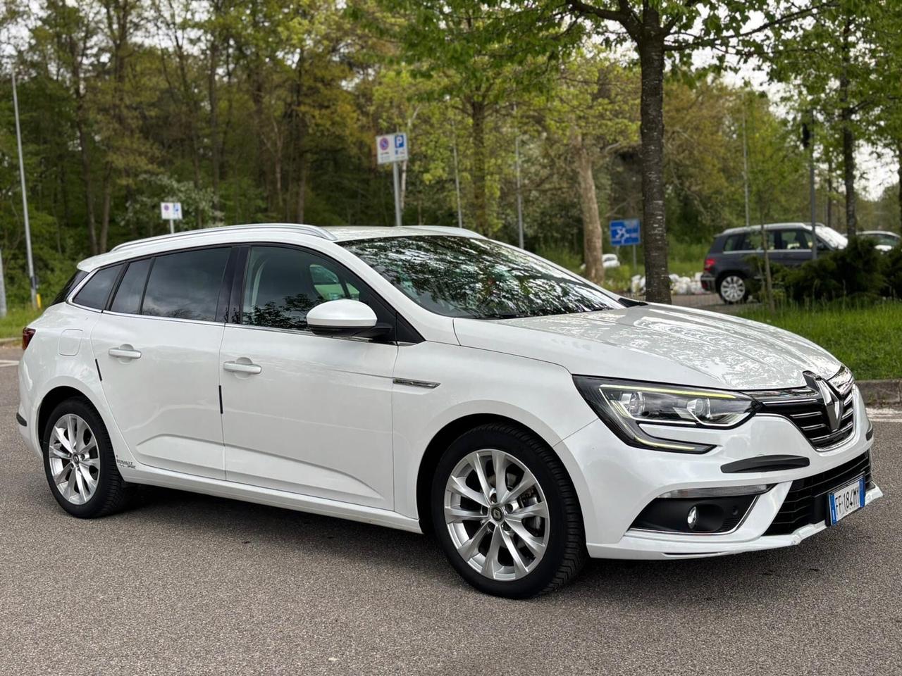 Renault Megane Mégane Sporter dCi 8V 110 *Aitomatik*