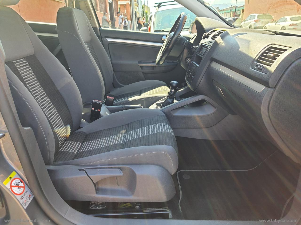 VOLKSWAGEN Golf 1.6 5p. United GPL