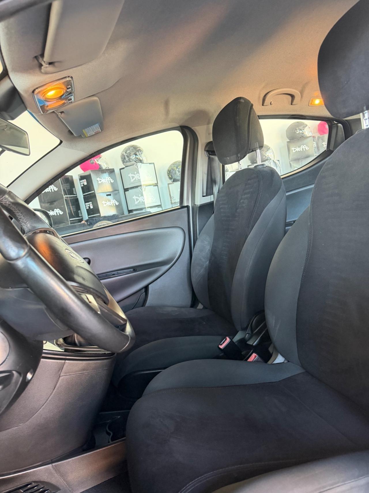 Lancia Ypsilon 1.3 MJT 16V 95 CV 5 porte S&S Gold