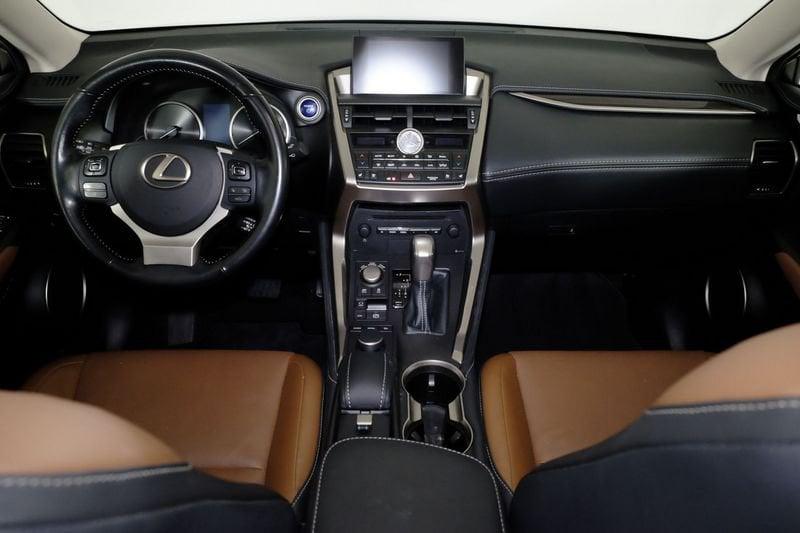 Lexus NX I 2014 300h 2.5 Luxury 4wd cvt