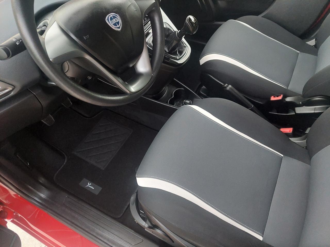 Lancia Ypsilon 1.3 MJT 16V 95 CV 5 porte 2015