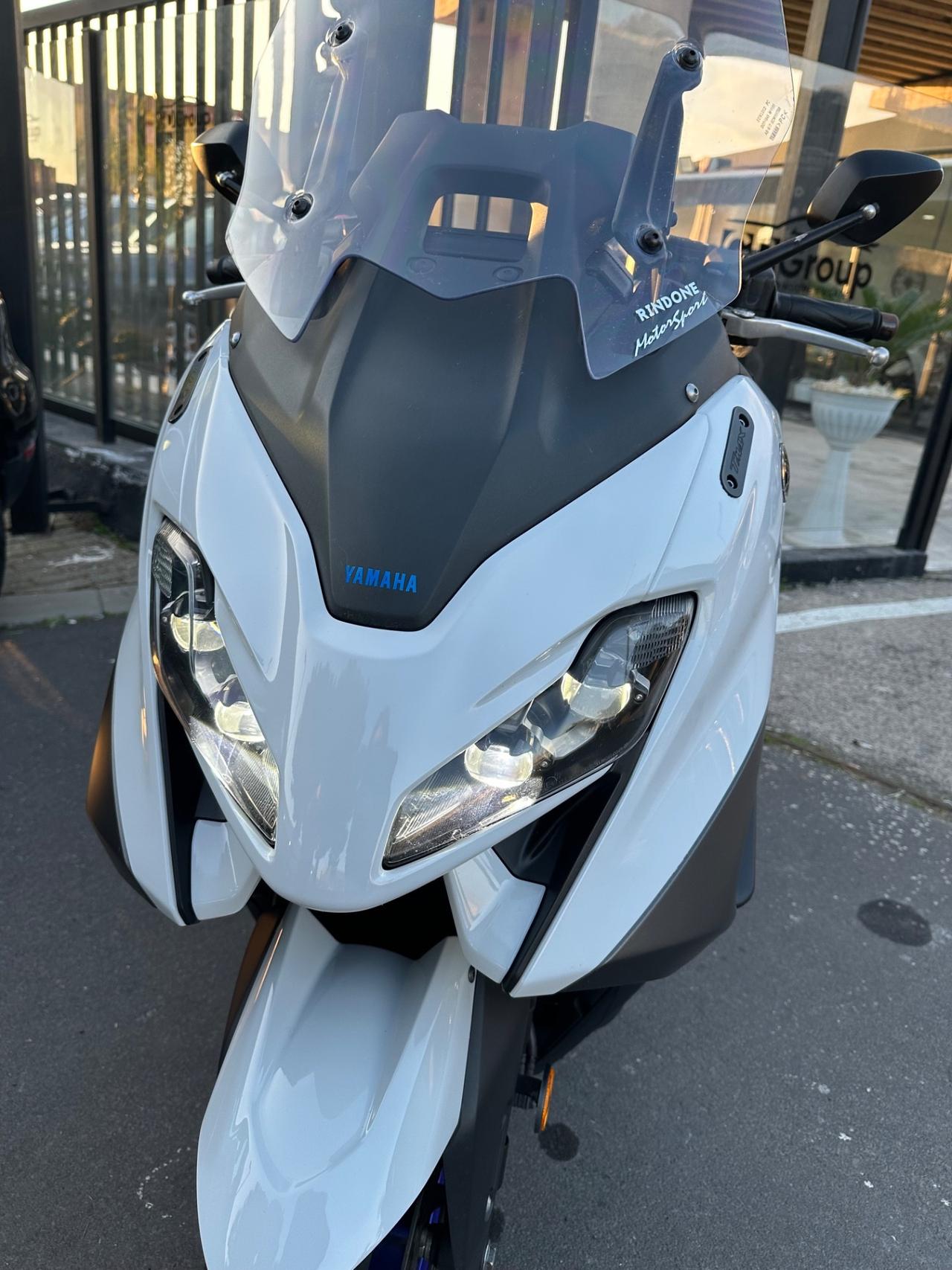 Yamaha TMAX 560