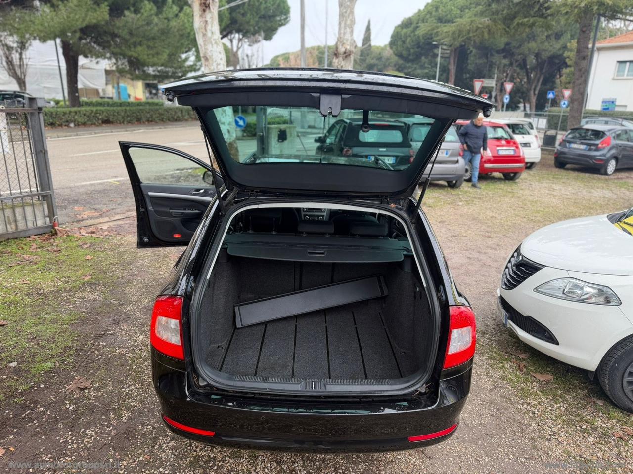 SKODA Octavia 2.0 TDI FAP Wagon Elegance