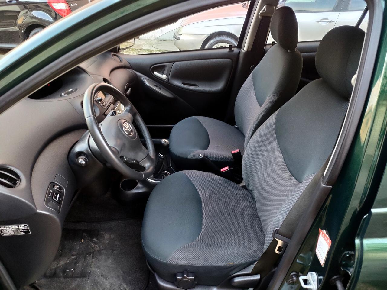 Toyota Yaris 1.4 tdi D-4D 5p Sol