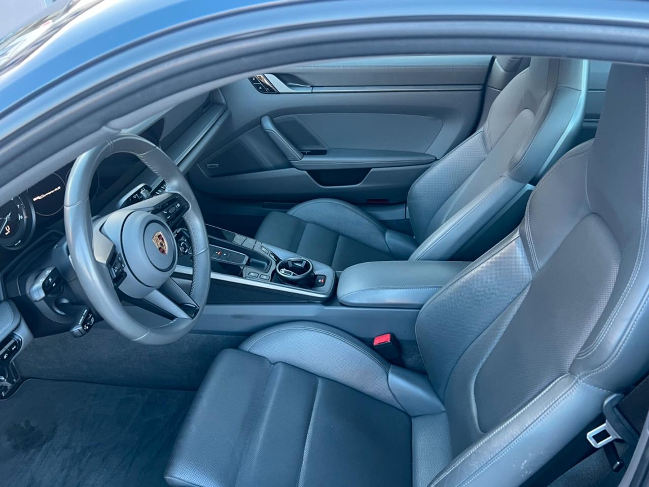 Porsche 992 Coupe 3.0 Carrera 4S auto