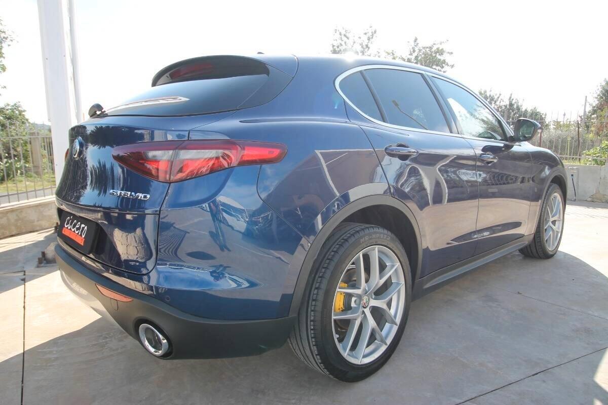 Alfa Romeo Stelvio 2.2 td 210 CV AT8 Q4 Executive
