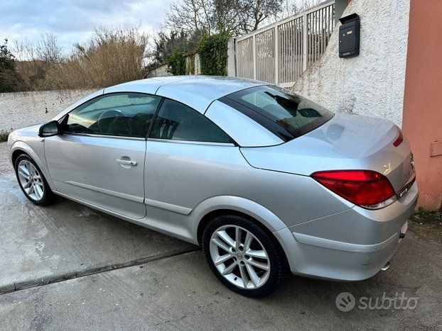 Opel astra TwinTop Cabrio