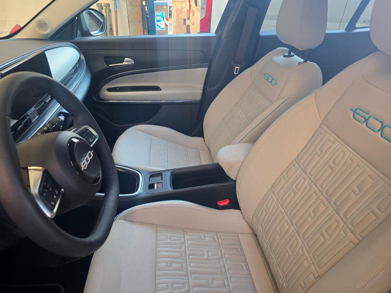Fiat 600 Hybrid 145 CV DCT MHEV La Prima rate 99.00