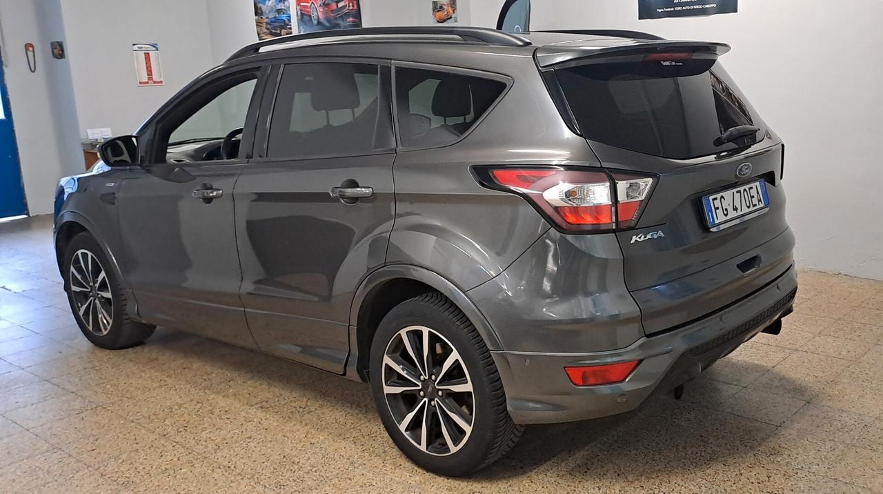 Ford Kuga 1.5 TDCI 120 CV 2WD ST-Line