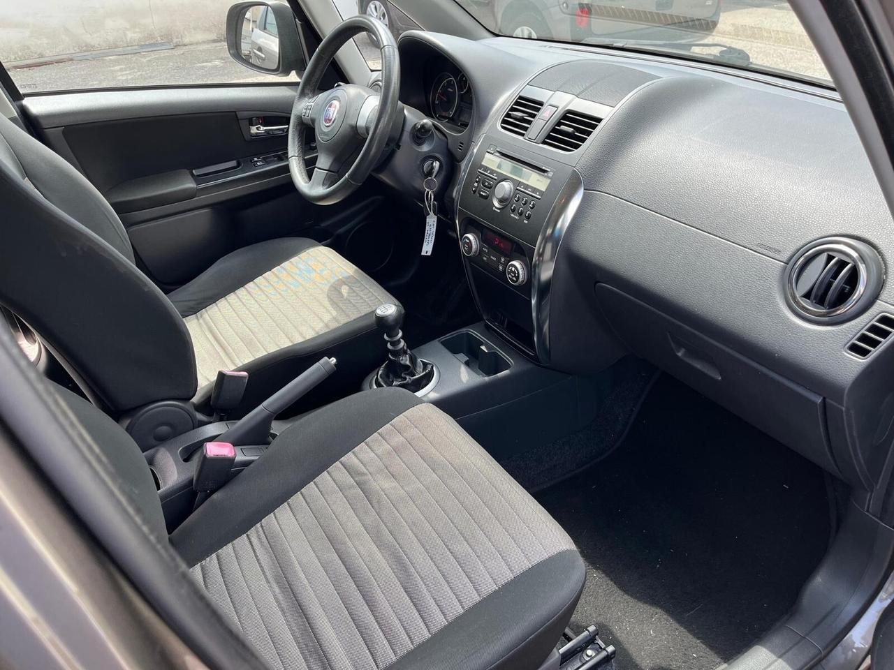 Fiat sedici 2.0 mjt-4x4- full -2011
