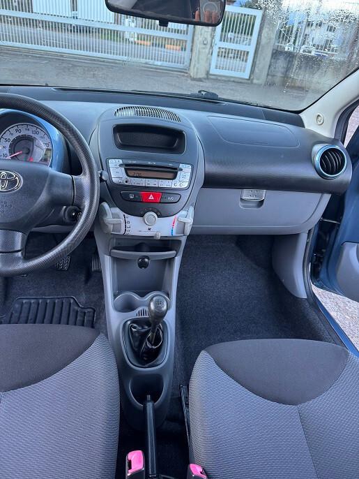 Toyota Aygo 1.0 12V VVT-i 5 porte Sol