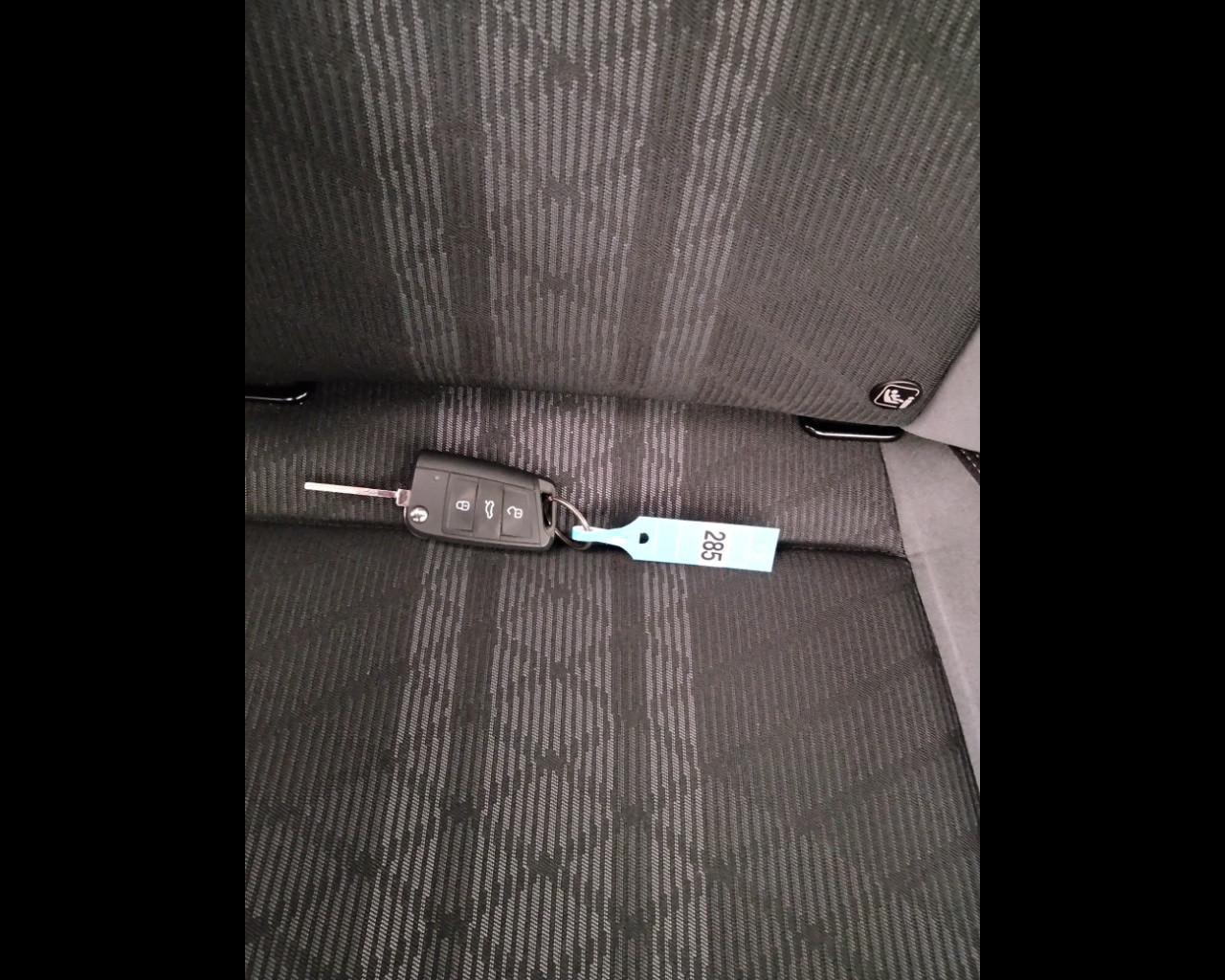 VOLKSWAGEN Taigo - Taigo 1.0 tsi R-Line 115cv